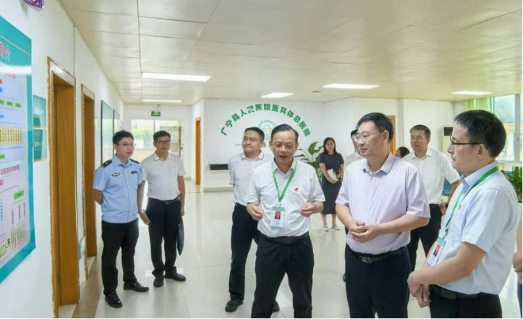 省药品监管局严振副局长督导调研肇庆市药品安全巩固提升工作